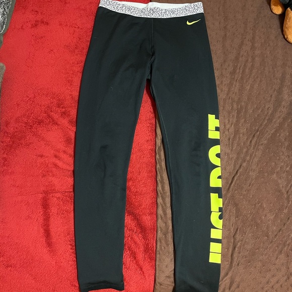 Nike Pants - Nike Dri-Fit “Just Do It.” leggings